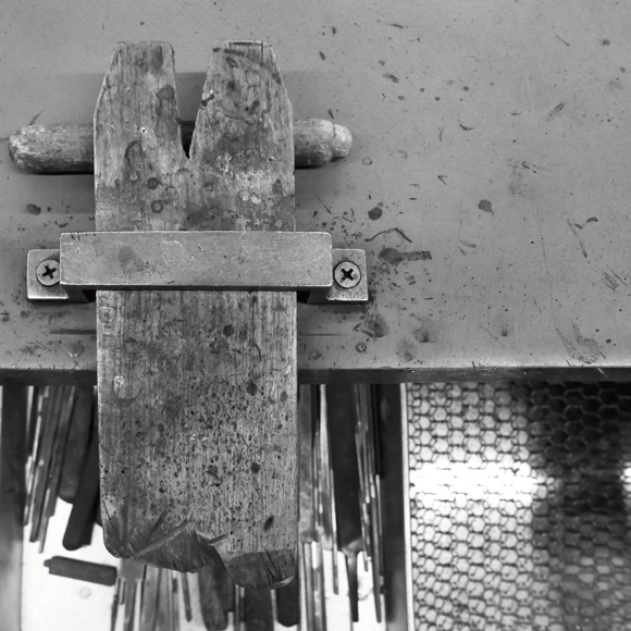 作業台とすり板